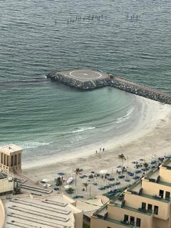 Ft 30f R2 SeaView Room at Beach with separate bath - 5