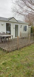 Luxueuze stacaravan 4pers met terras en tuintje Bredene (2010) - Bredene - 0
