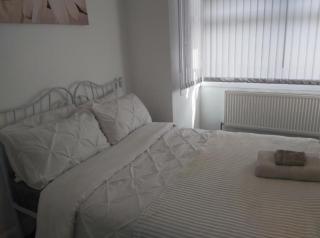 Fresher Space Home Stay - Birmingham - 7