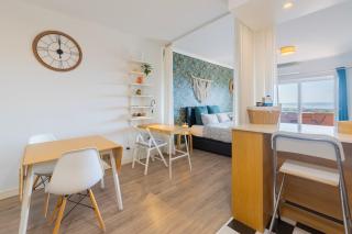 Cozy beach studio retreat near Lisbon with Sea View - Almada - 7