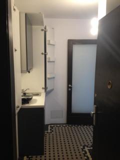 Central Studio Across from Intercontinental - Bucharest - 5