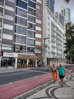 Apartamento na Avenida Atlântica - Balneário Camboriú - 8