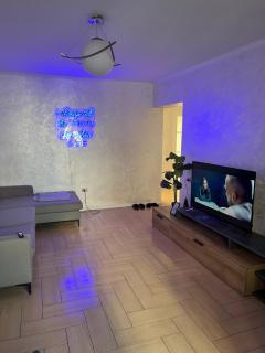 Cozy Apartment at Tirana's Center - Tirana - 8