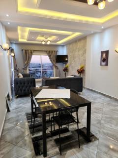 Magnifique Appartement à Kotto, Calme, Propre et Sécurisé avec groupe Electrogène et WiFi - Bonamoussadi - 0