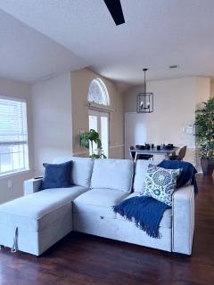 Beautiful Backyard 4 Bd Vacation Home - Plano - 9