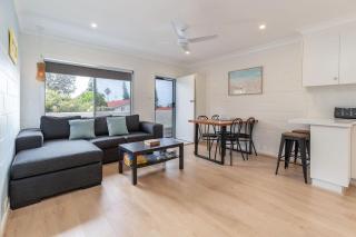 Blueys Beach Villa Manyana 01 - Blueys Beach - 0