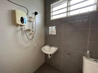 Ipoh Family Cozy Homestay 4R4B 12-13pax SY23 - Ipoh - 5