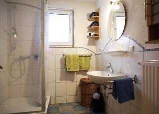 Gästezimmer Weingut Rösch - Duttweiler - 1