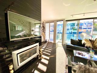 In Town Queenstown - 3