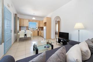 Ann-Margo House - Fira - 7