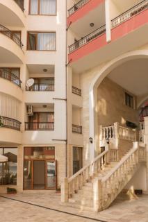 Apartment Complex Rich - 1