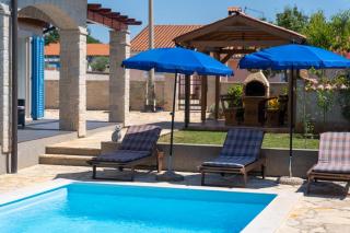 Holiday House - Monika - Nova Vas - 8