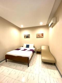White Residence Hotel & Apartment - 1