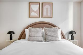 Chelsea 1br w doorman gym nr High Line NYC-677 - 1