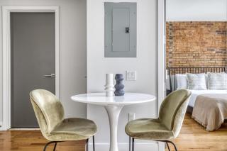 Downtown BK 1br w roof gym nr train NYC-698 - 3
