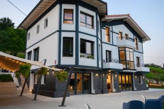 Neguetxea Boutique Guest House - Guernica y Luno - 0