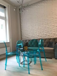Stylish Apartment near the river - Budapest - 3