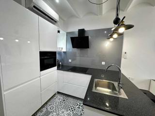 A H Rentals Van Gogh apartamento - 7