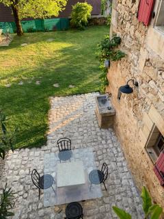Maison Les Volets Rouges, vue et piscine privée, côté Sarlat - Bézenac - 1