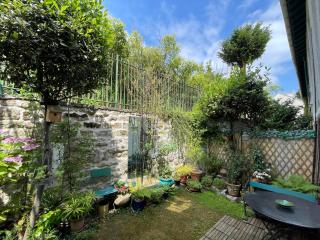 Artist House ; private courtyard, Paris center - 7