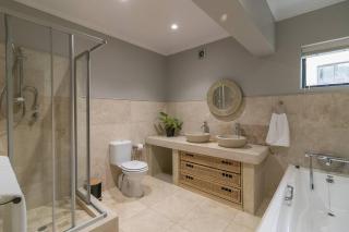 Luxury , Views and Style on Pezula - 3