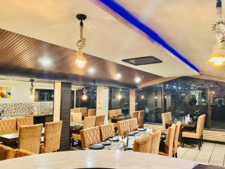 Hotel Aachman Regency with Rooftop Terrace - 2