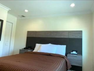 San Francisco Inn - 1