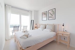 Global Properties, Moderno apartamento de dos terrazas con vistas al mar y a la montaña - Canet de Berenguer - 1