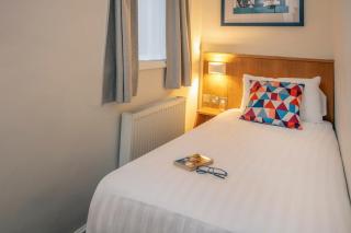 Queensway Hotel, Sure Hotel Collection by Best Western - Londra - 3