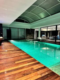 Luxury villa with a heated indoor pool and direct access to the beach - Nabeul - 0