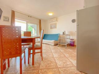 Viviana Damir 4 - Novigrad - 3