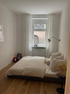Stilvolle Mosel-Ferienwohnung - Alte Apotheke in Ürzig - Bis 5 Personen - 2 Schlafzimmer - großes Badezimmer - Ürzig - 2