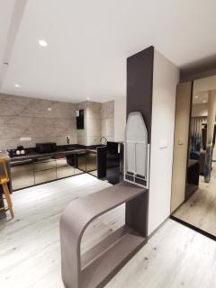 Hotel The Excellency - Surat - 3