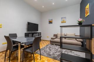 Bold Base Apartment - Budapest - 9