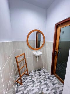 Penyon Beach House - Toyapakeh - 5
