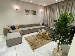 شقه فندقيه راقية بموقع مميز - 6