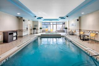Fairfield Inn & Suites by Marriott Toronto Airport - Mississauga - 8