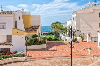 Amazing First Line Beach in Cabopino Marina by Costarentals - M42 - Marbella - 5