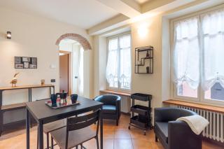 Cozy Apt with Balcony- Como City Center! - Como - 7