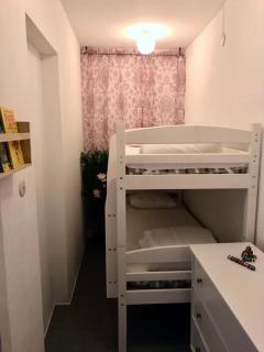 Hangvar Skola, Biblioteket - 4