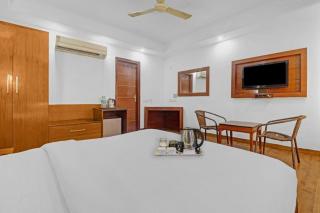 Hotel Royal Galaxy Yashobhoomi - 1