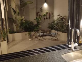 Habitación con baño uso exclusivo en una casa compartida en primer piso por escalera - Buenos Aires - 1