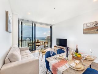 Cityscape Ocean View Deluxe 2Bedroom Apartment - Gold Coast - 9
