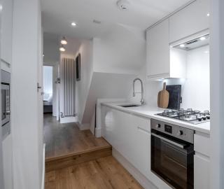 West Kensington-stylish 2 beds - 6