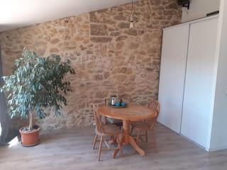 Maison restaurée à l'ancienne avec terrasse - Jouques - 4