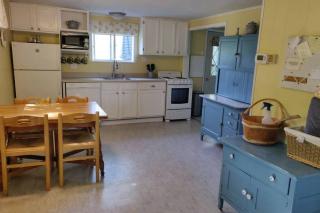 Pet Friendly Cottage - Thompsonville - 2