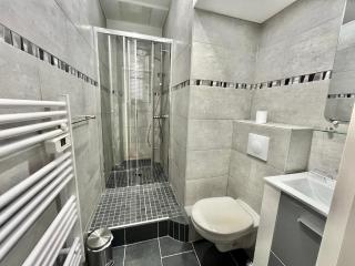 Cannes Suquet by Welcome to Cannes - Cannes - 2