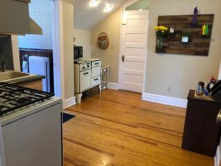 Knight Campbell Carriage House - 3