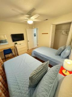 *NEW* Gorgeous Sunshine - 2BD/1BA - Private Fenced Backyard! - Port Orange - 6