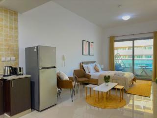 35% OFF in Top View Studio w/ Balcony in Marina - Dubai - 1